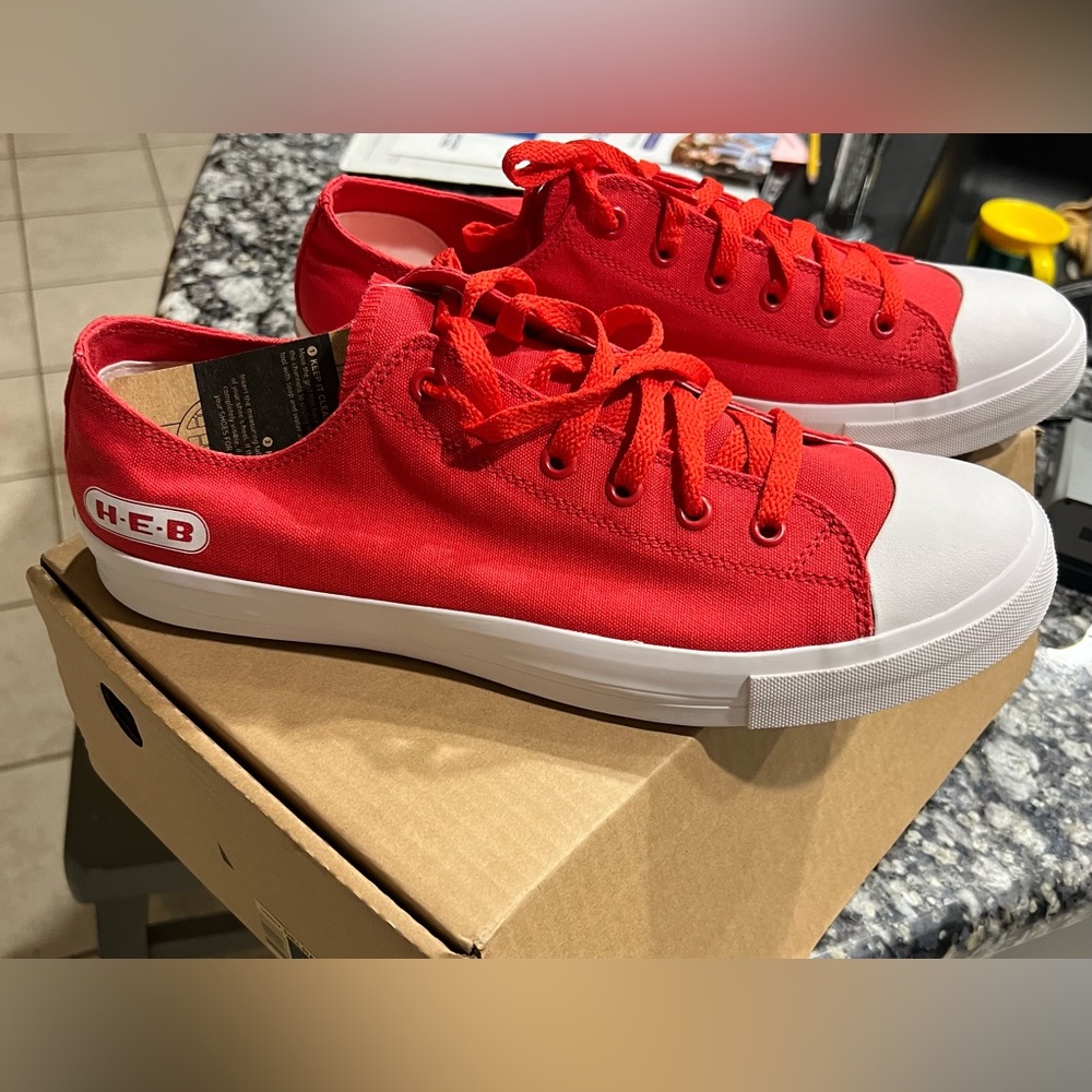 Shoes for crews HEB red converse shoes